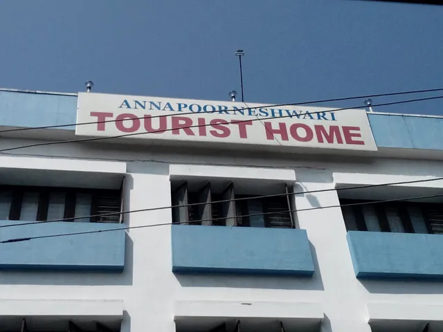 Hotel Annapoorneshwari Tourist Home