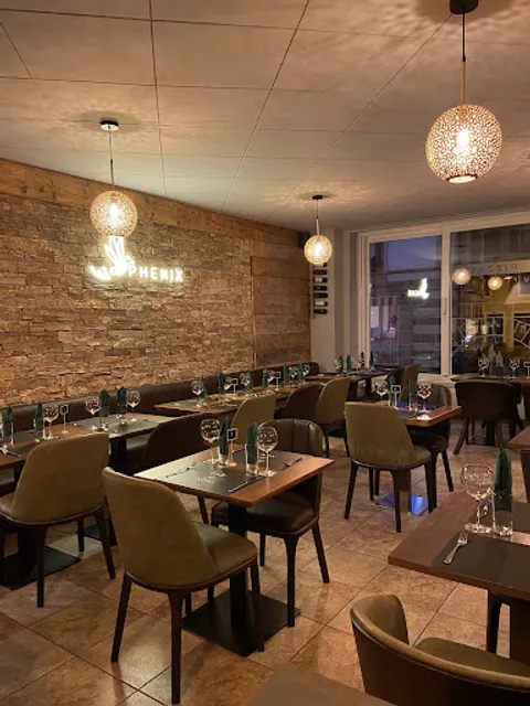 Le Phenix Steak House