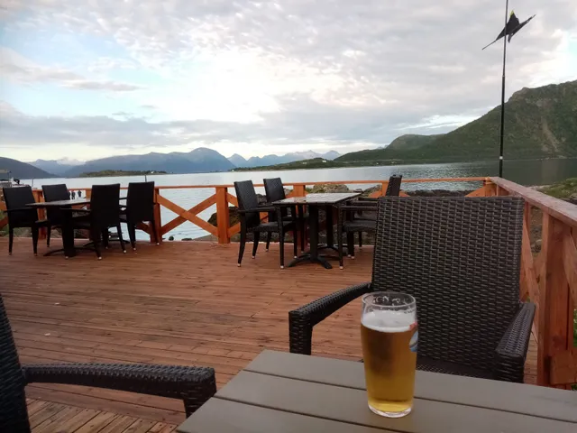 Toftenes Sjøhuscamping AS