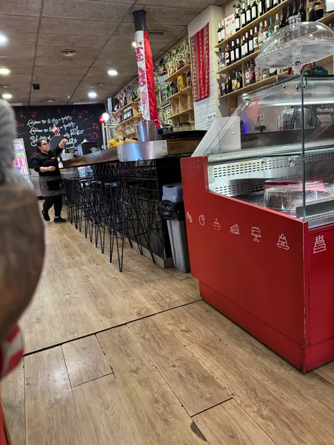 Roger De Lluria Design Apartment