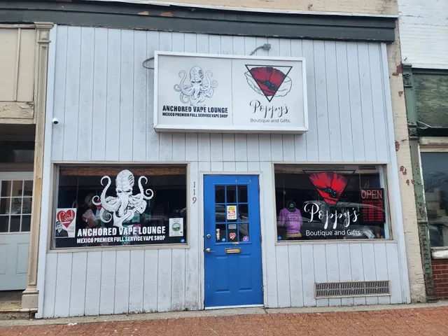 Poppy's Boutique and Gifts