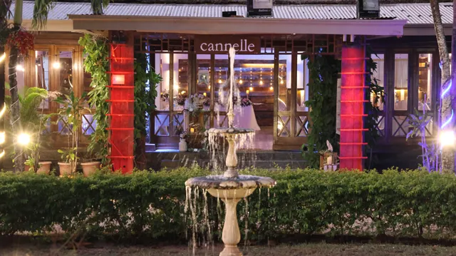 La Canelle Restaurant Domaine Les Pailles