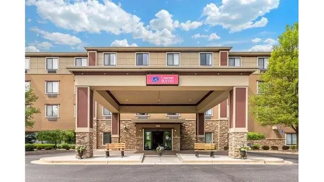 Comfort Suites Grand Rapids North