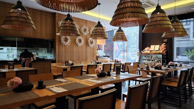 Minami Saki By Astoria