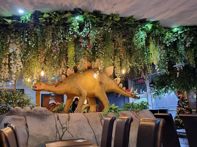 Jurassic Grill Loch Lomond