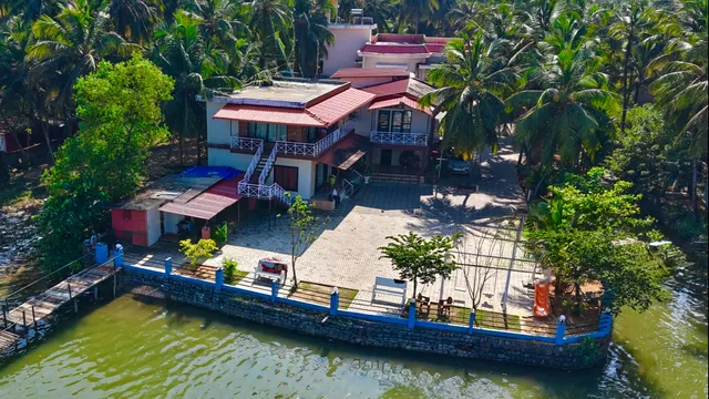 Glass water homestay