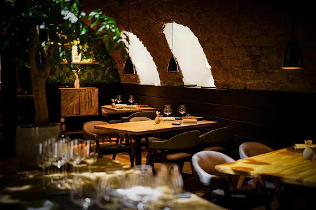 Tischlein Deck Dich - by Lilly