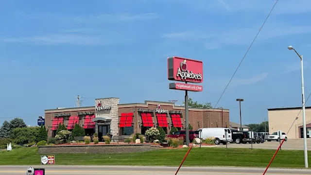Applebee's Grill + Bar