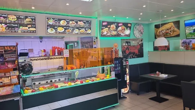 Dönerhaus Schönkirchen Das Original Seit 2005