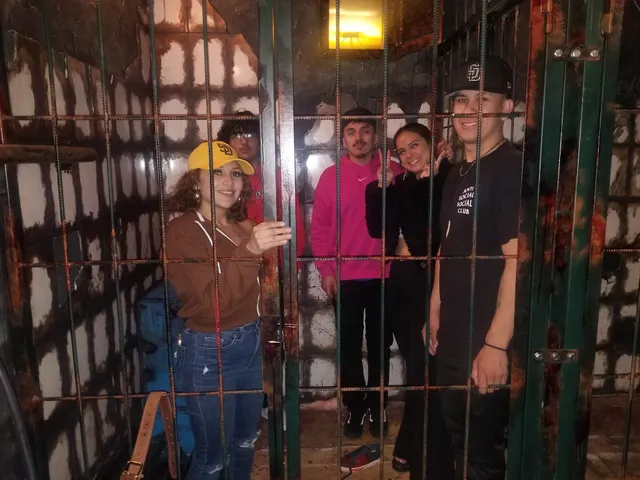 QUEST ROOM - Dallas Escape Rooms