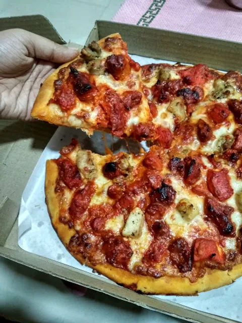 Pizza Caprina