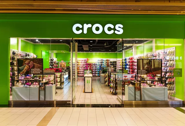 Crocs at Palisades Mall