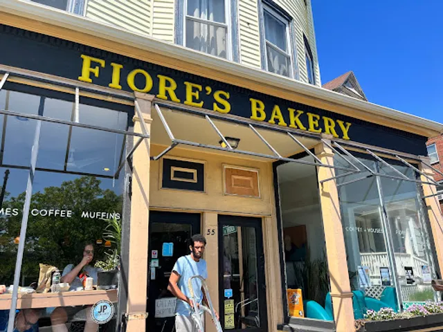 Fiore's Bakery