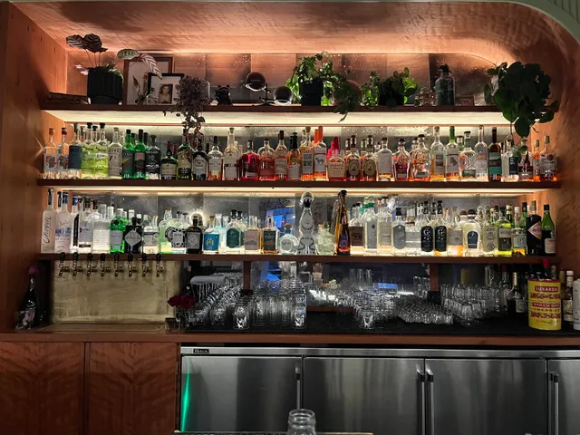 Bar April Jean