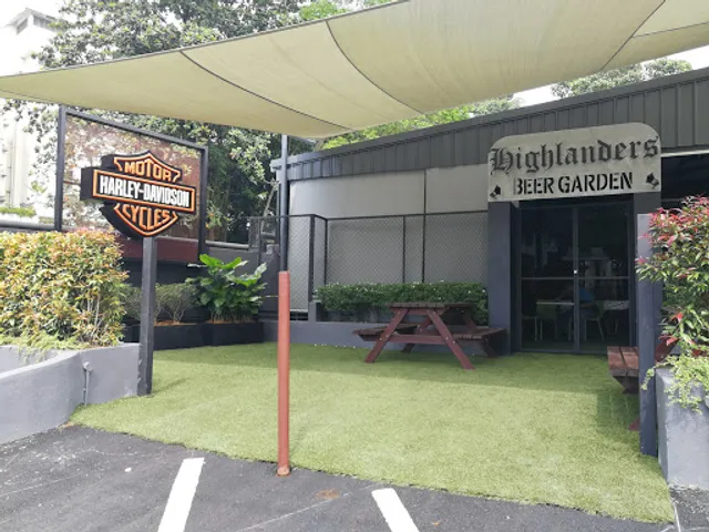 Highlanders Sports Bar