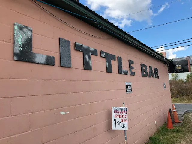 Little Bar