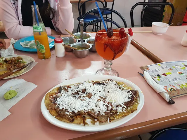 Antojitos Mexicanos y Taqueria