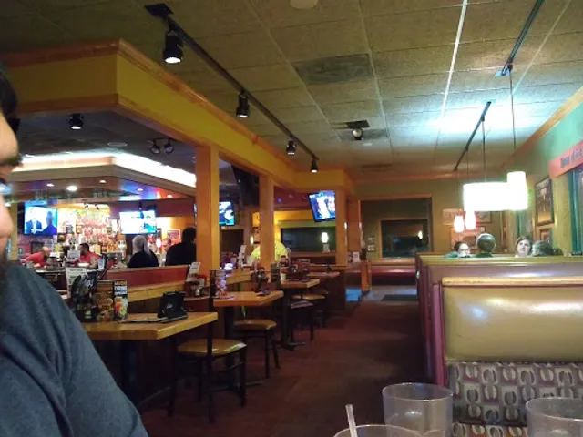 Applebee's Grill + Bar