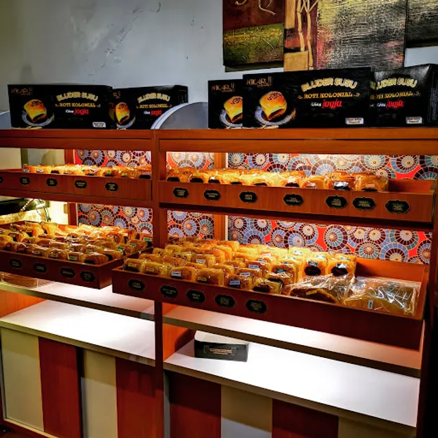 Hikaru BakeHouse Colombo & Bluder Susu Colombo