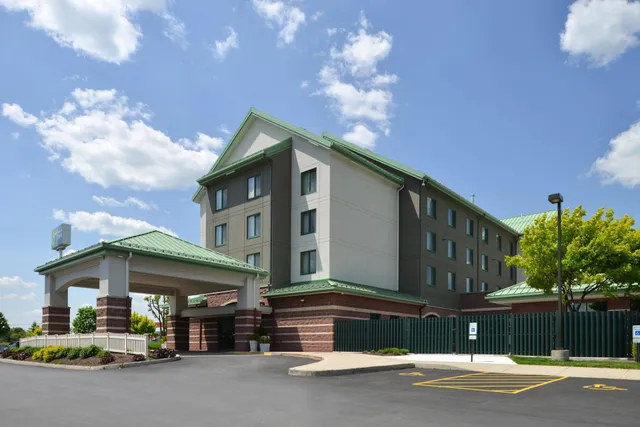 Holiday Inn Express Breezewood by IHG