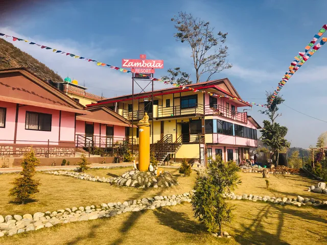 Zambala Resort. (Halesi Nepal)