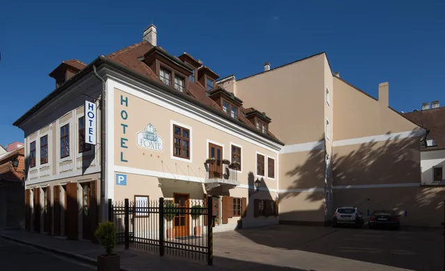 Fonte Hotel and Restaurant