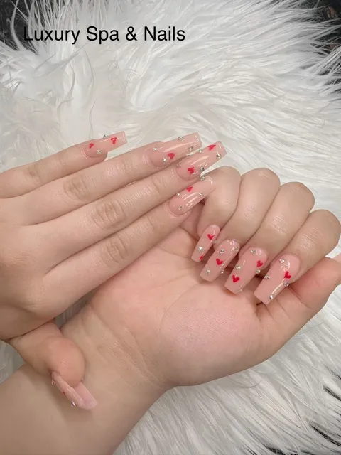 NT LUXURY SPA AND NAILS