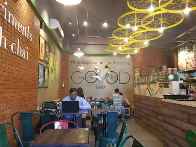 Chaayos Cafe - Hiranandani, Powai