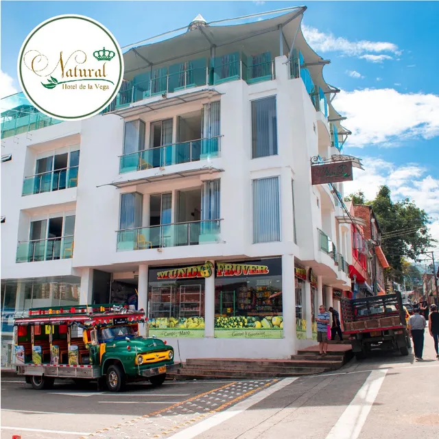 Natural Hotel De La Vega