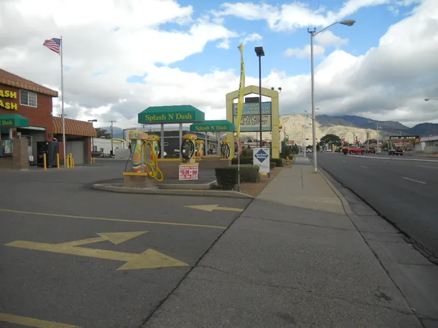 Splash N Dash Car Wash & Emissions