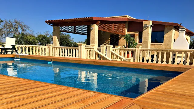 VILLA SALENTO CASA VACANZE AIDA CON PISCINA