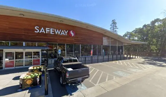 Safeway Deli