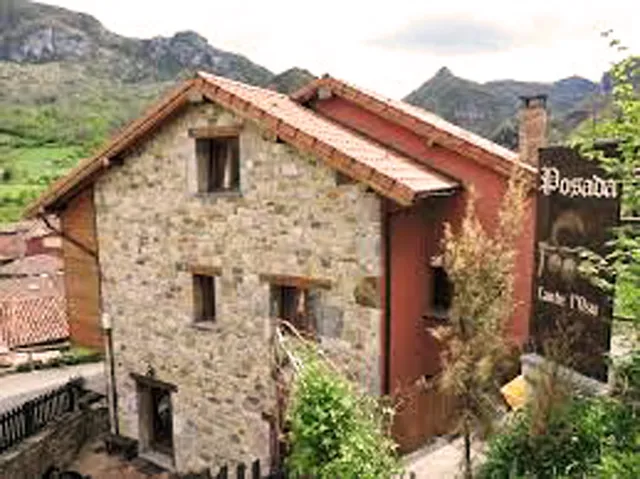 Posada Cantu L'Osu · Parque Natural de Redes ·Albergue de Soto de Agues