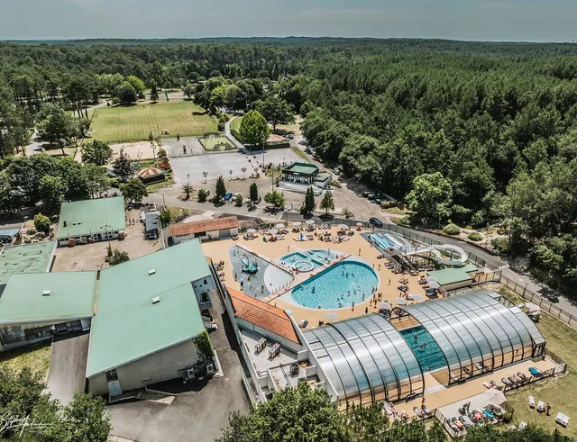 Resort Les Chênes De Leon