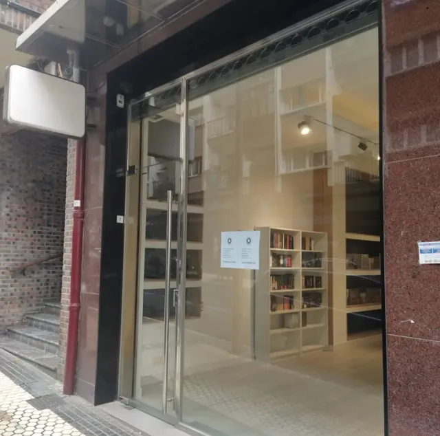 EBLA liburudenda, rola, mahai jokoak eta komikiak