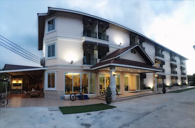 โรงแรมชาญสุดา เลควิว Chansuda Lake View hotel