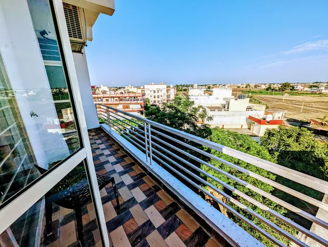 OYO Home Green View Appartments