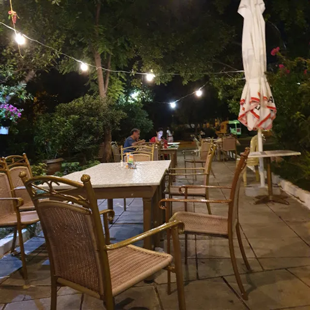 Η γωνιά του πλάτωνα