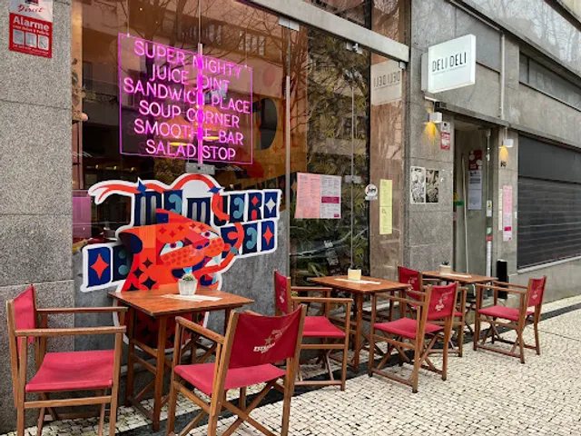 Deli Deli - Brunch & Sandwiches All Day