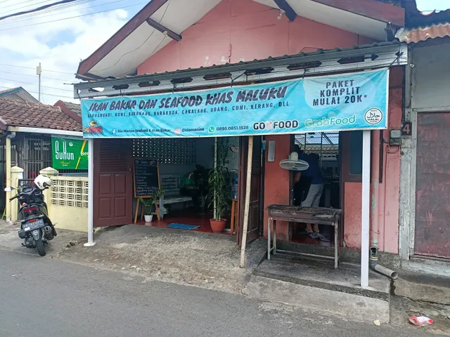 Sio Manise Seafood & Ikan Bakar