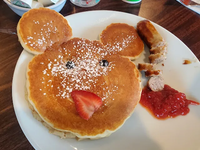 Honeybella Pancakes & Cafe