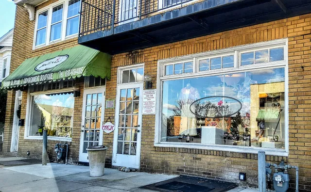 Petunia's Consignment Boutique