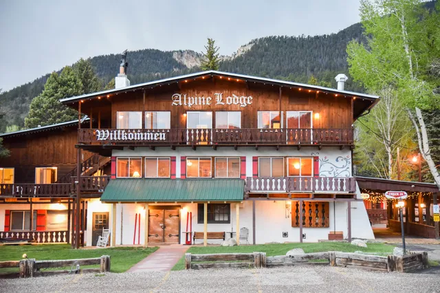 Alpine Lodge