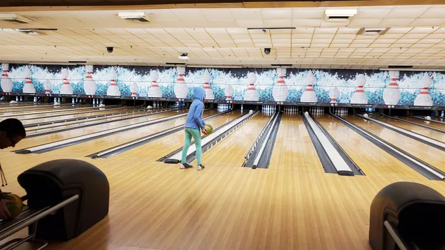 King Pinz Bowling Center