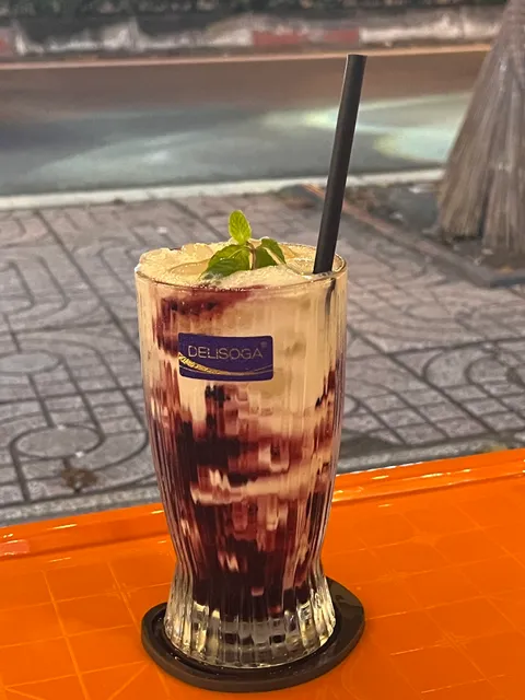 𝓛𝓲𝓷𝓱 𝚌𝚘𝚏𝚏𝚎𝚎 𝚊𝚗𝚍 𝚝𝚎