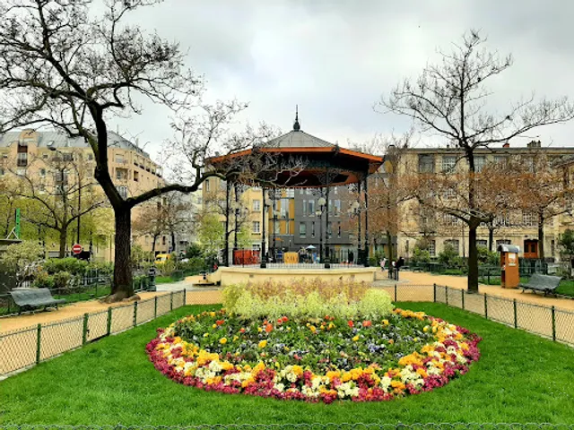 Square Serge Reggiani