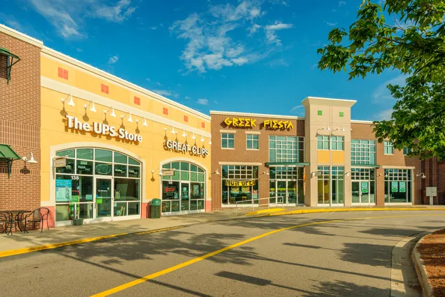 Falls Pointe Shopping Center