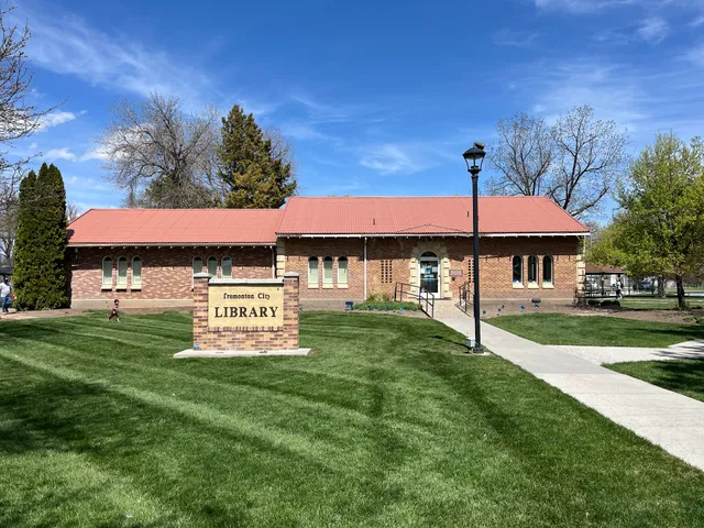 Tremonton Public Library