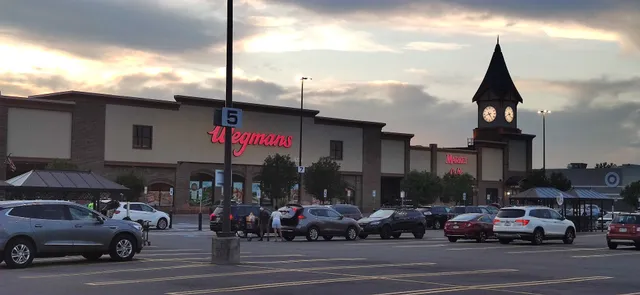 Eastview Plaza - Amherst