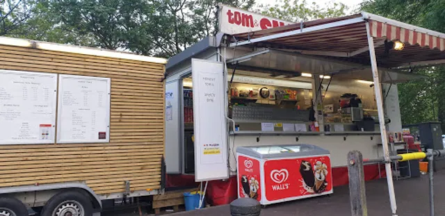 Honest Tom's Snack Bar